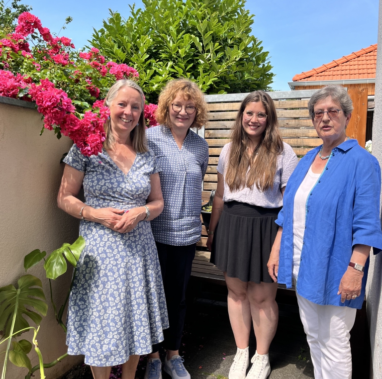 Anni Merzbach, Erika Mayr, Leonie Kolter und Christine Schmarsow